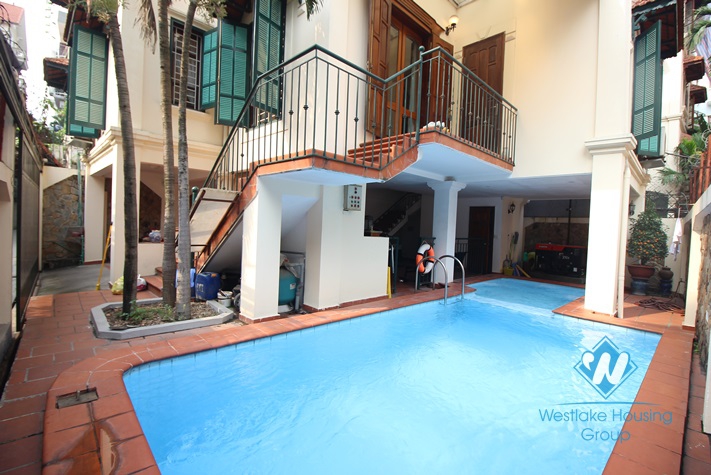 To Ngoc Van 5 bedroom villa with swimming pool for rent